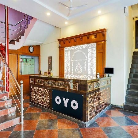 Super Collection O 77115 Vaishnavi Palace Χιντεραμπάντ Εξωτερικό φωτογραφία