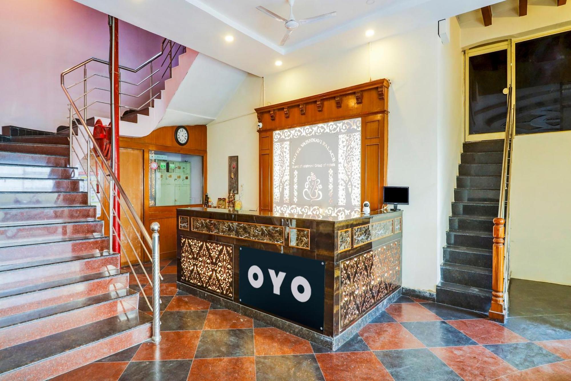 Super Collection O 77115 Vaishnavi Palace Χιντεραμπάντ Εξωτερικό φωτογραφία